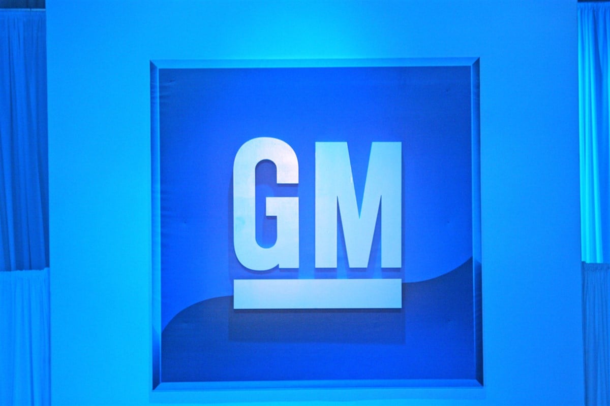 GM rally picks up steam after landing full bull rating