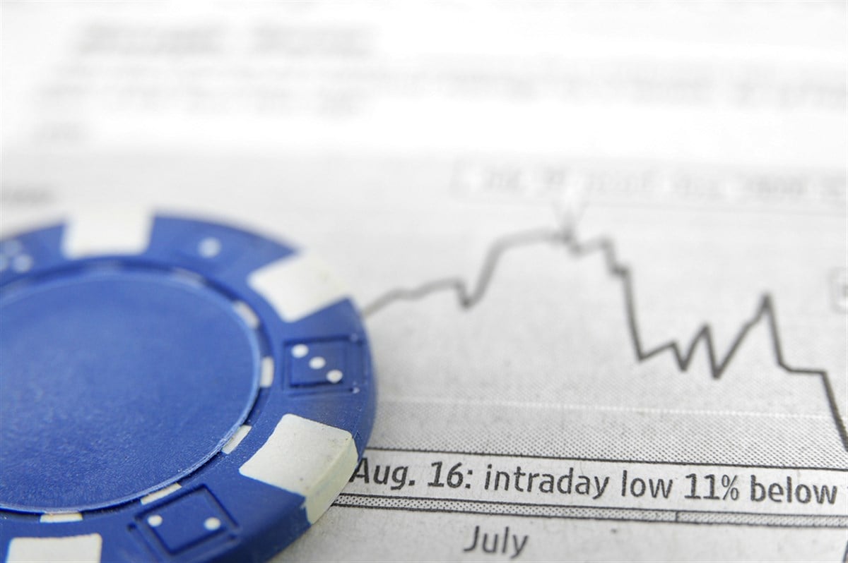 Blue chip and stock market graph; learn how to find blue chip dividend stocks