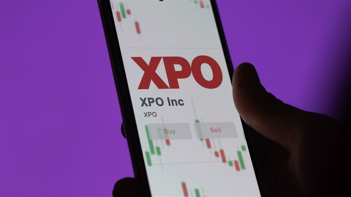 XPO stock price 