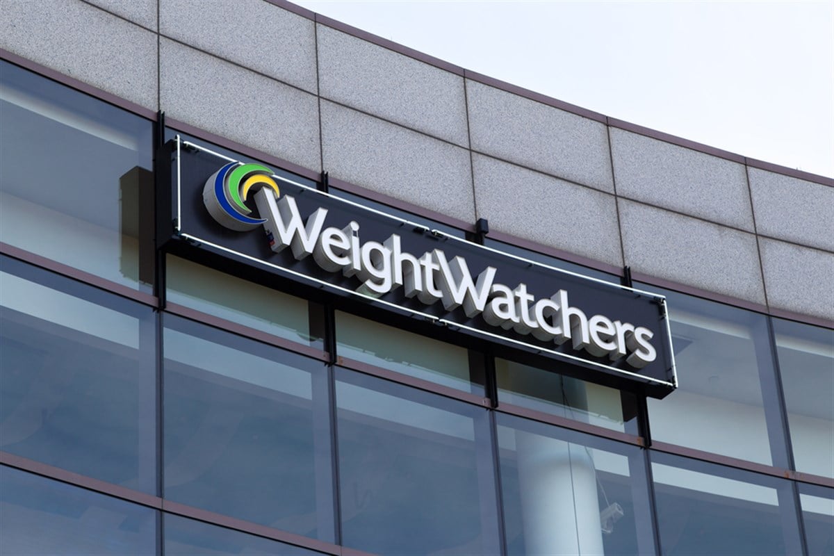 GLENDALE, CA/USA - OCTOBER 24, 2015: Weight Watchers corporate office building. Weight Watchers is a company offering weight loss products and services.