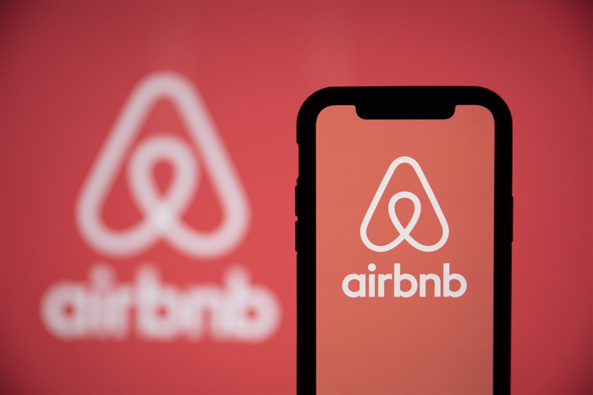 Airbnbs stock price 