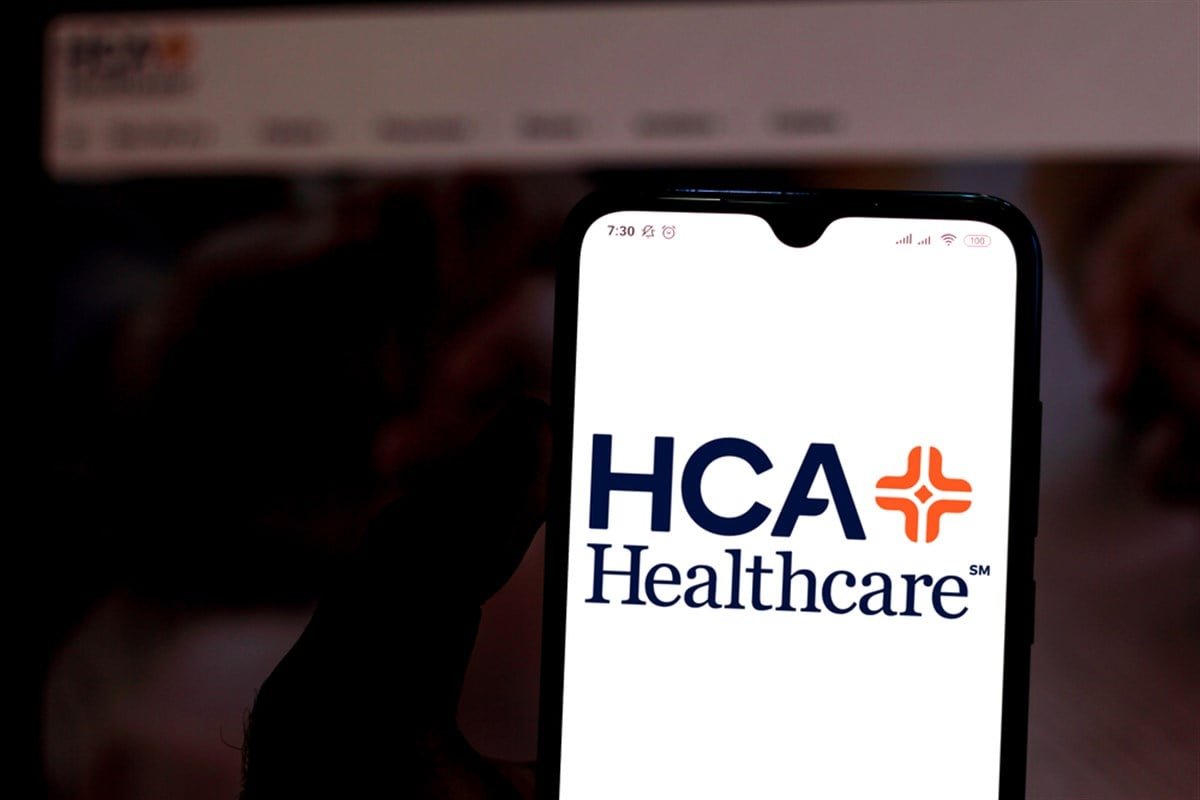 HCA Healthcare stock price 