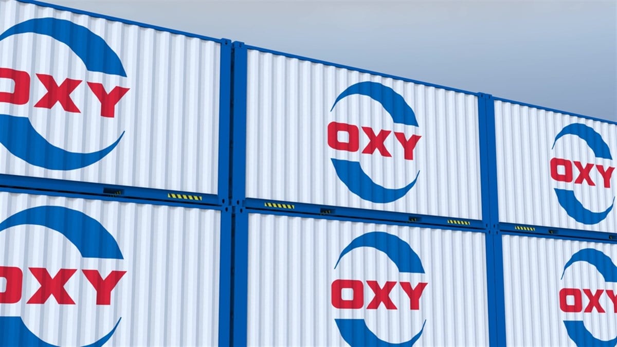 OXY stock price outlook 