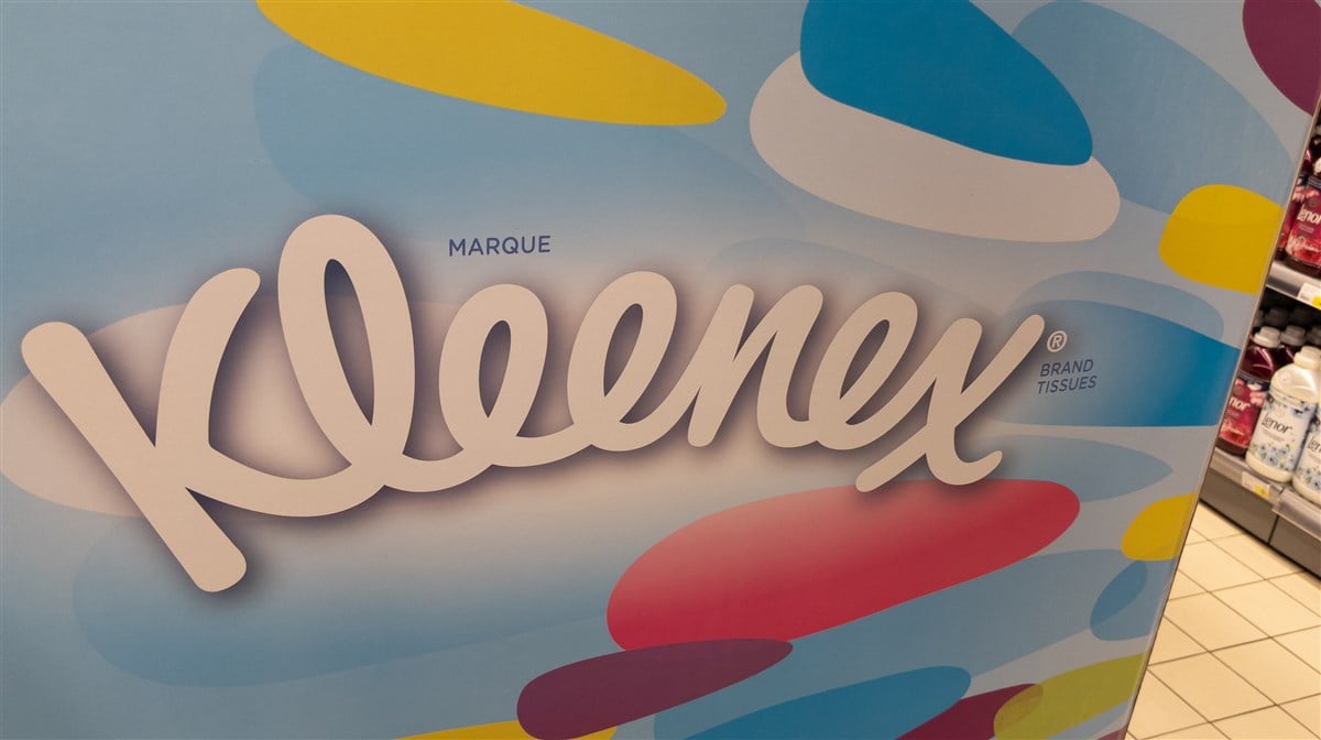 closeup photo of box of kleenex facial tissue