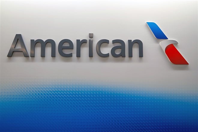 American Airlines stock price 