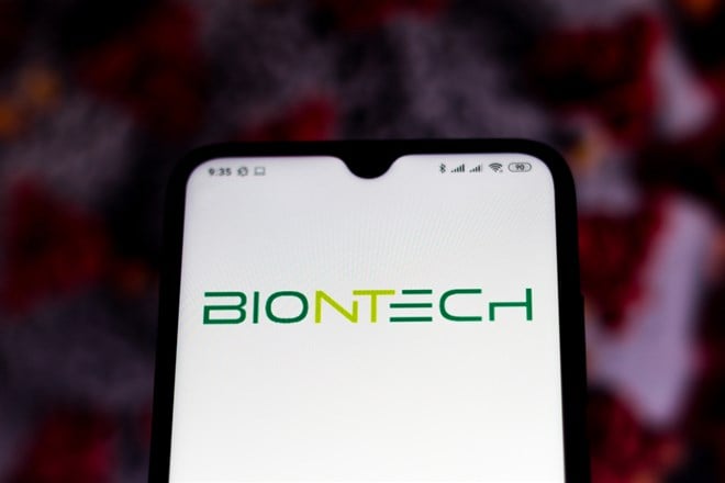 BioNTech stock price 