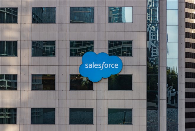 A picture of the Salesforce logo in the facade of their San Francisco offices.