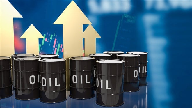 Photo of oil tanks and arrows pointing up. 5 small cap energy stocks that surged in price and volume last Friday.