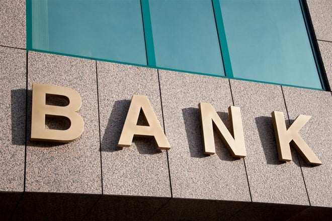 3 Bank Stocks To Consider In A High Rate Environment