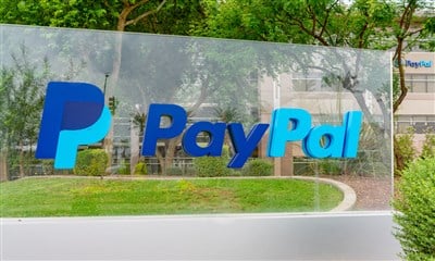 Expect PayPal (NASDAQ: PYPL) to Carry Momentum into 2021