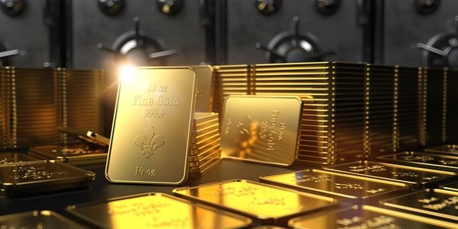 3 Gold Stocks to Watch in 2022