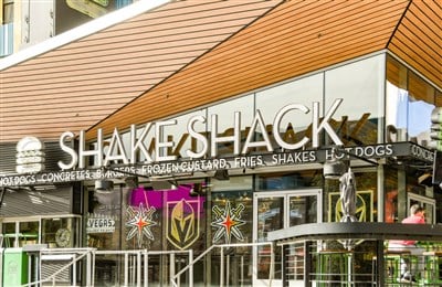 Shake Shack (NYSE:SHAK) Comeback Carries On With New Analyst Love