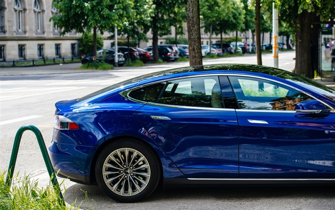 New Tailwind for Tesla (NASDAQ:TSLA): Have You Bought In Yet?