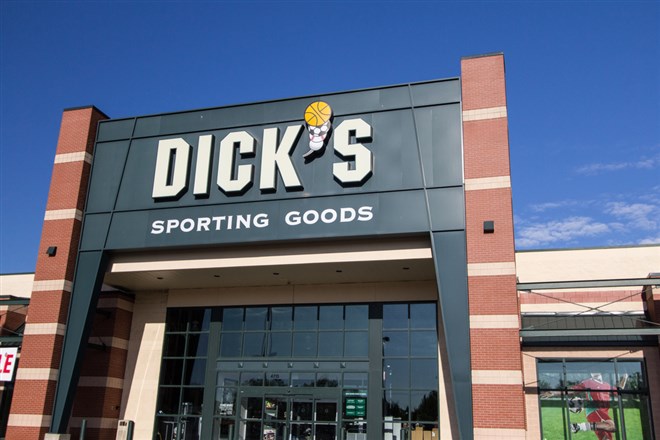 Institutions Sell Dicks Sporting Goods  