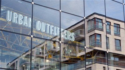 Terrible Christmas for Urban Outfitters (NASDAQ:URBN) as Holiday Sales Collapse