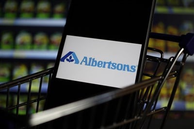 Should Albertsons Stock be in Your Shopping Cart?