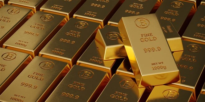 Golden Opportunities: 3 Ways to Play Surging Gold Prices
