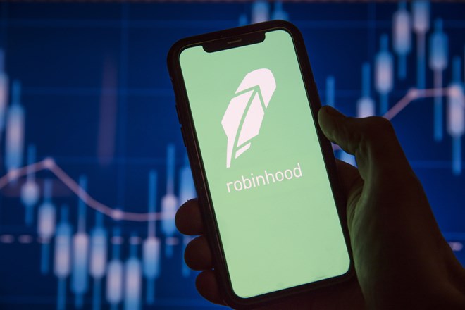 For Robinhood Stock the Hunter Has Become the Hunted 