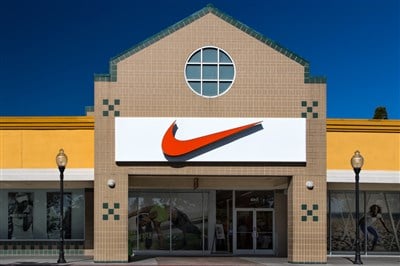 Nike Moves Higher After eCommerce Results Impress