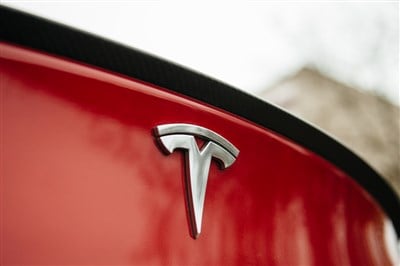 Tesla Breaks Shipping Records Again, Stock Jumps 7.6% 