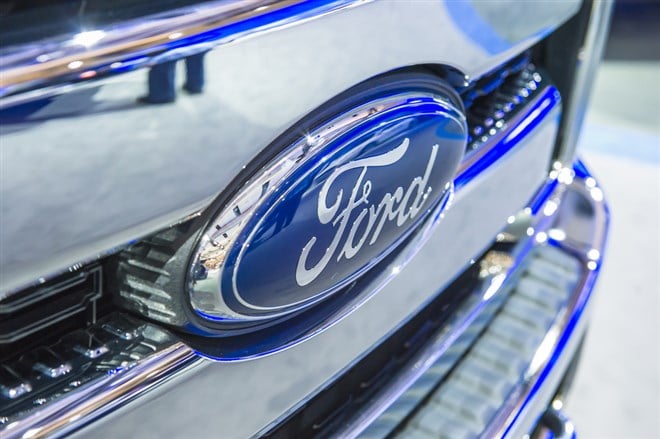 Ford Falls Despite Optimistic Outlook 