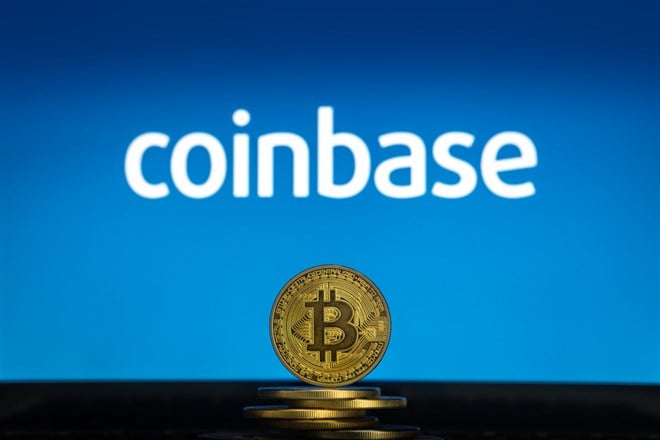 Is it Time to Throw in the Towel On Coinbase Stock?