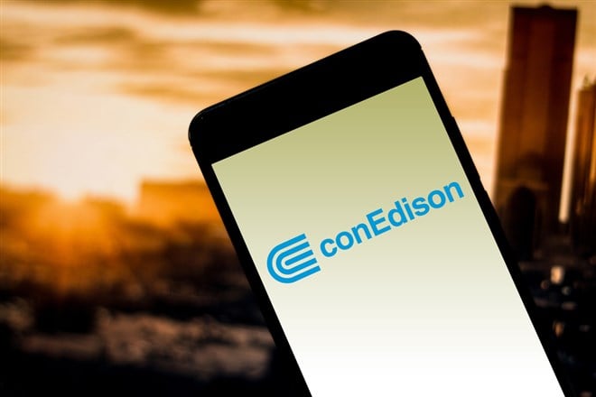 Insiders And Institutions Drive Consolidated Edison To New Highs 
