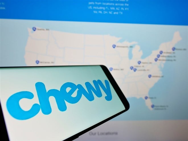 Investing in Chewy Will Require More Than One Earnings Report 