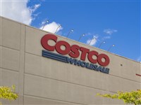 Costco Wholesale Corporation stock price and storefront 