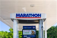 photo of marathon logo and sign at gas station