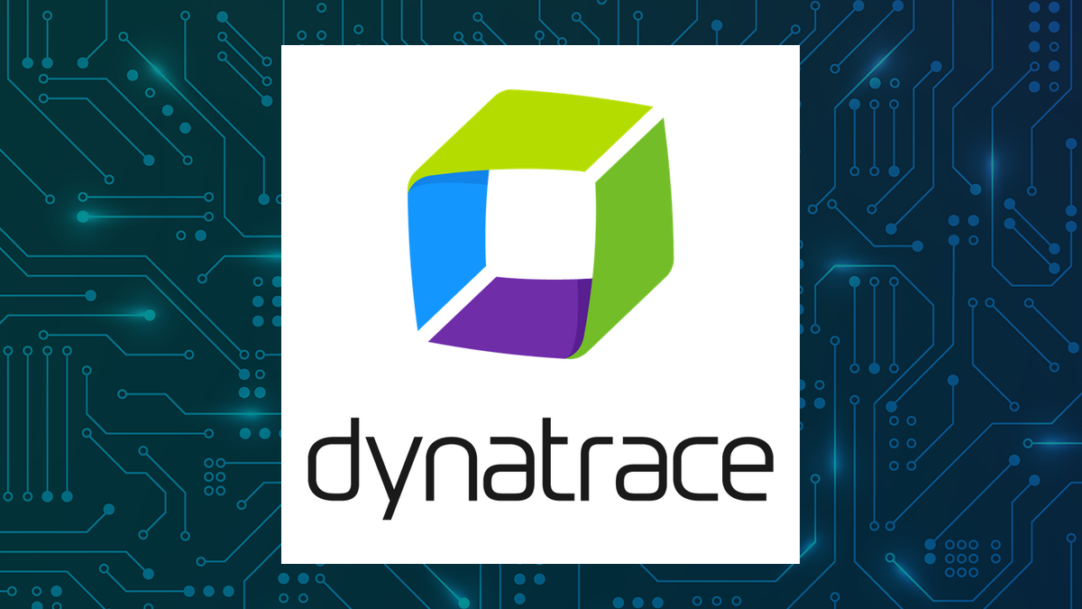 Dynatrace logo with Computer and Technology background