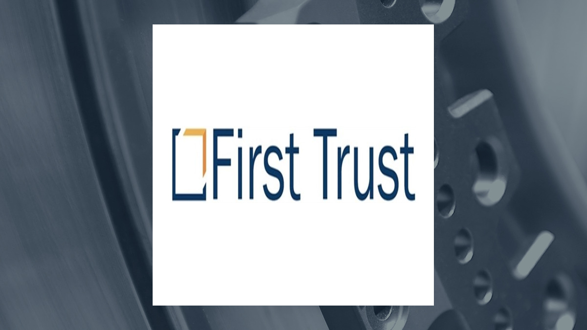 First Trust Exchange-Traded Fund IV First Trust Tactical High Yield ETF logo
