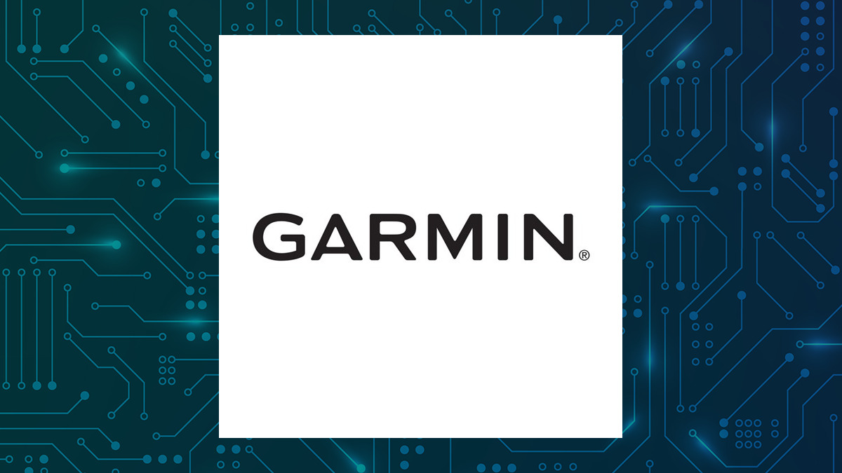 Garmin logo with Computer and Technology background