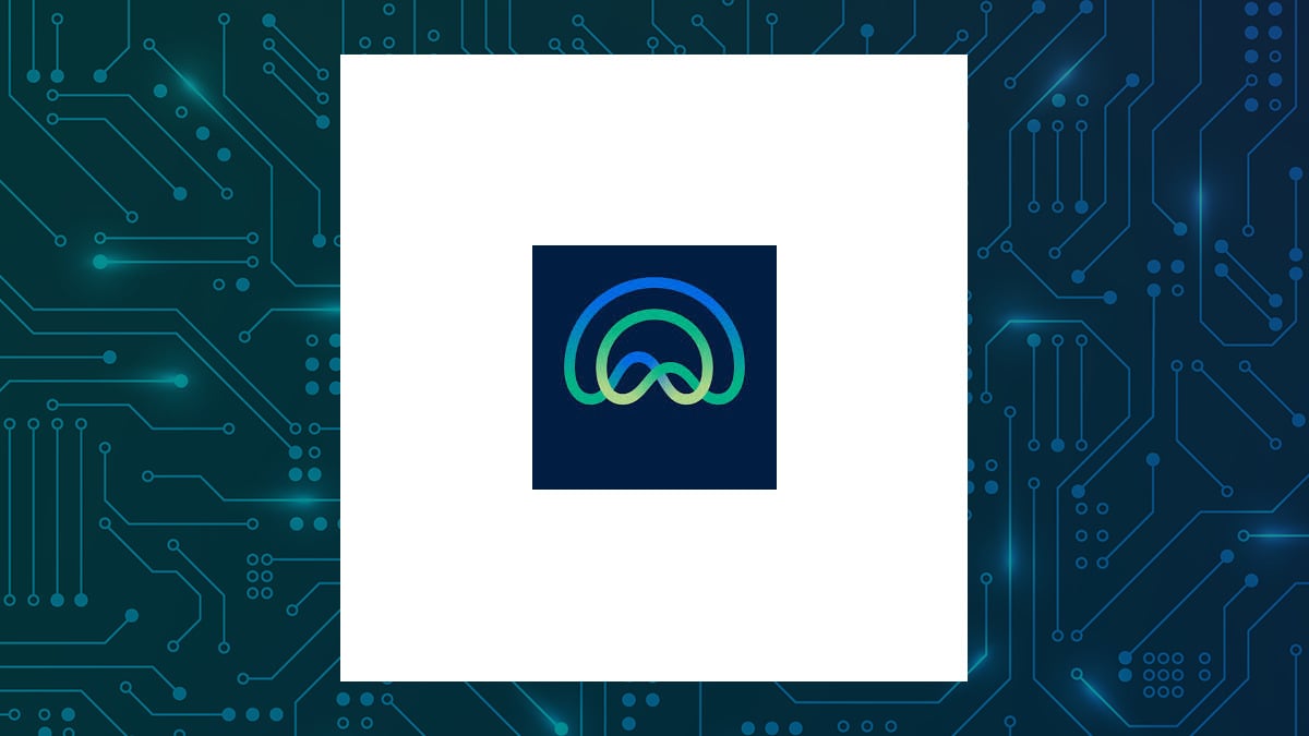 Horizon Quantum Computing Pte. logo with Computer and Technology background
