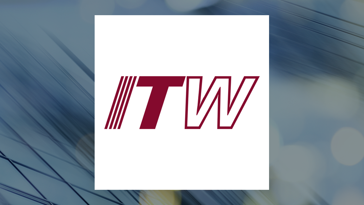 Westpac Banking Corp Sells 4,395 Shares of Illinois Tool Works Inc. (NYSE:ITW)