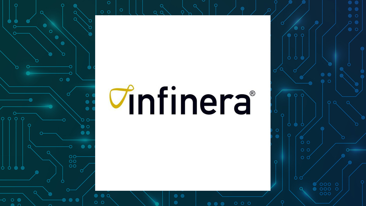 Infinera logo with Computer and Technology background