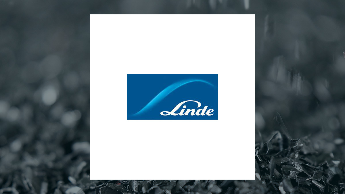 Image for Reynders McVeigh Capital Management LLC Trims Stock Position in Linde plc (NASDAQ:LIN)