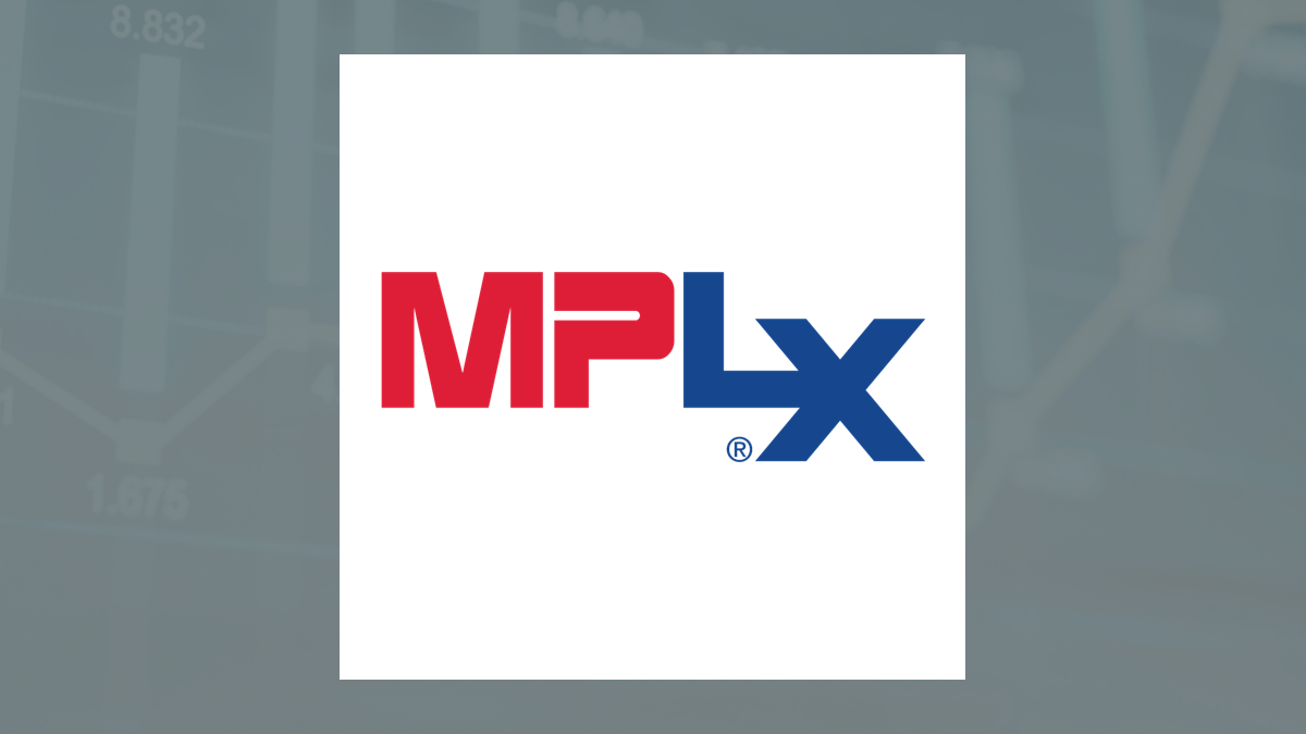 Mplx logo with Oils/Energy background