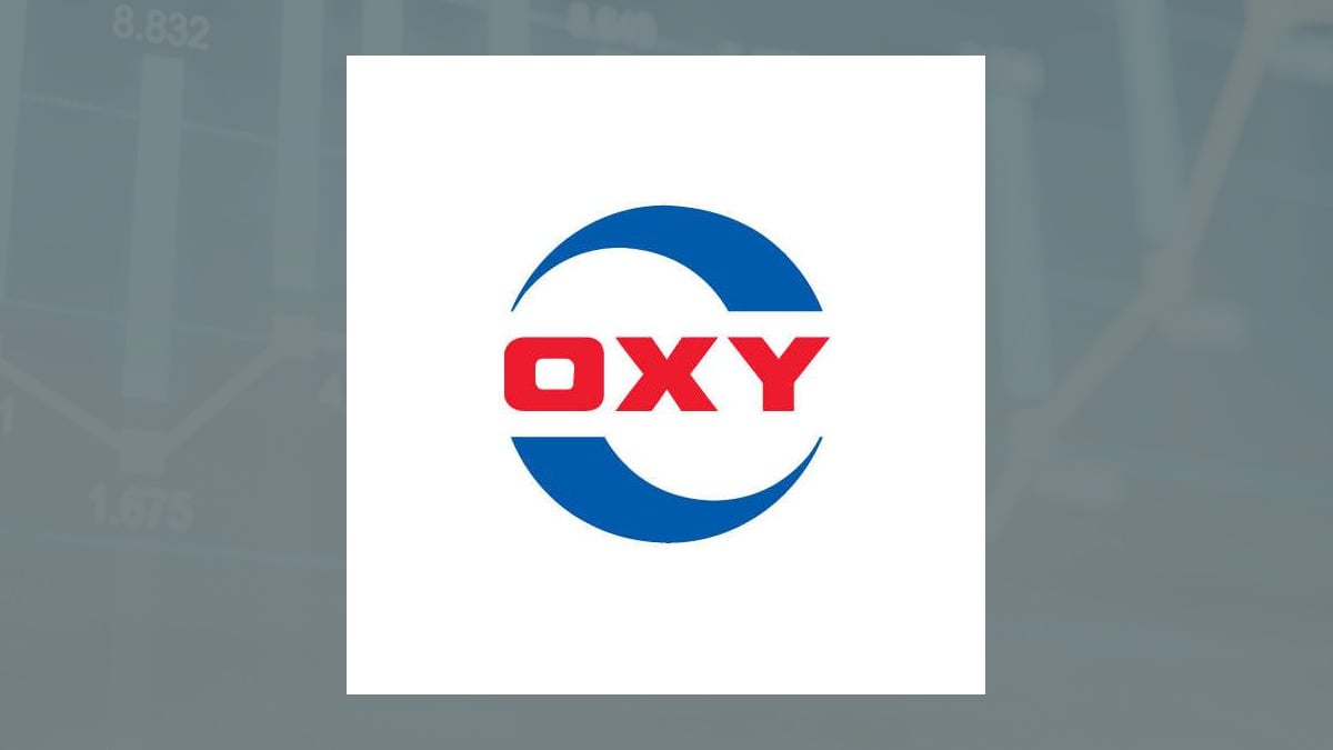 Image for Occidental Petroleum (NYSE:OXY)  Shares Down 0.3%