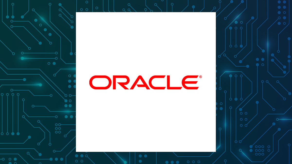 Oracle logo with Computer and Technology background
