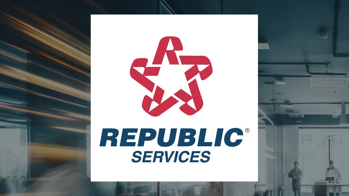 Image for Republic Services (NYSE:RSG) Announces Quarterly  Earnings Results, Beats Expectations By $0.13 EPS