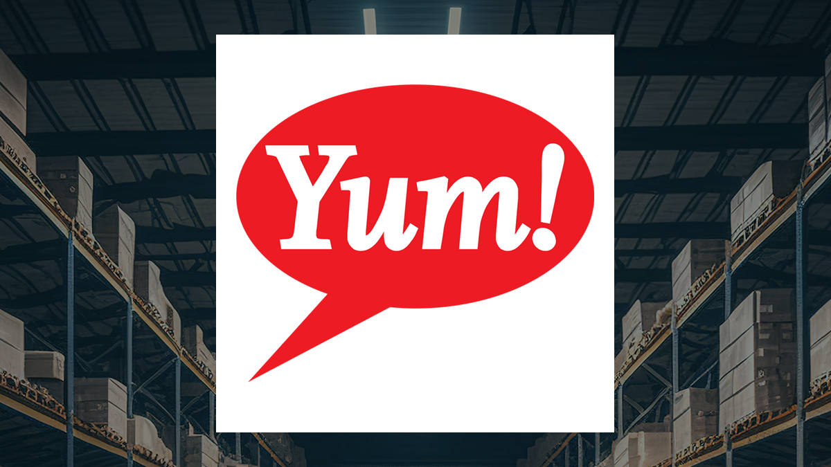 Yum! Brands, Inc. (NYSE:YUM) Shares Sold by Asset Management One